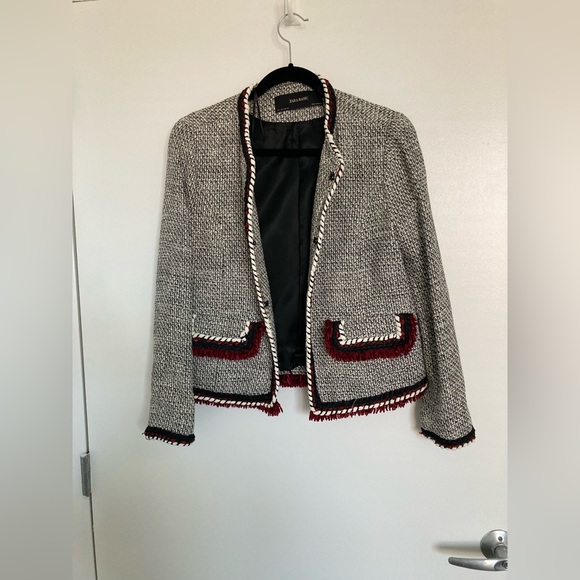 Zara Jackets & Blazers - Zara Blazer!